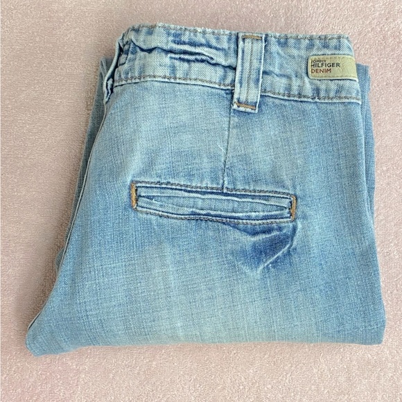 5/$25 Vintage Tommy Hilfiger Denim Light Wash Resa Capri Ragged Aged Wash 28 - Picture 13 of 13
